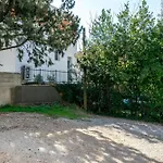 Mia Apartment